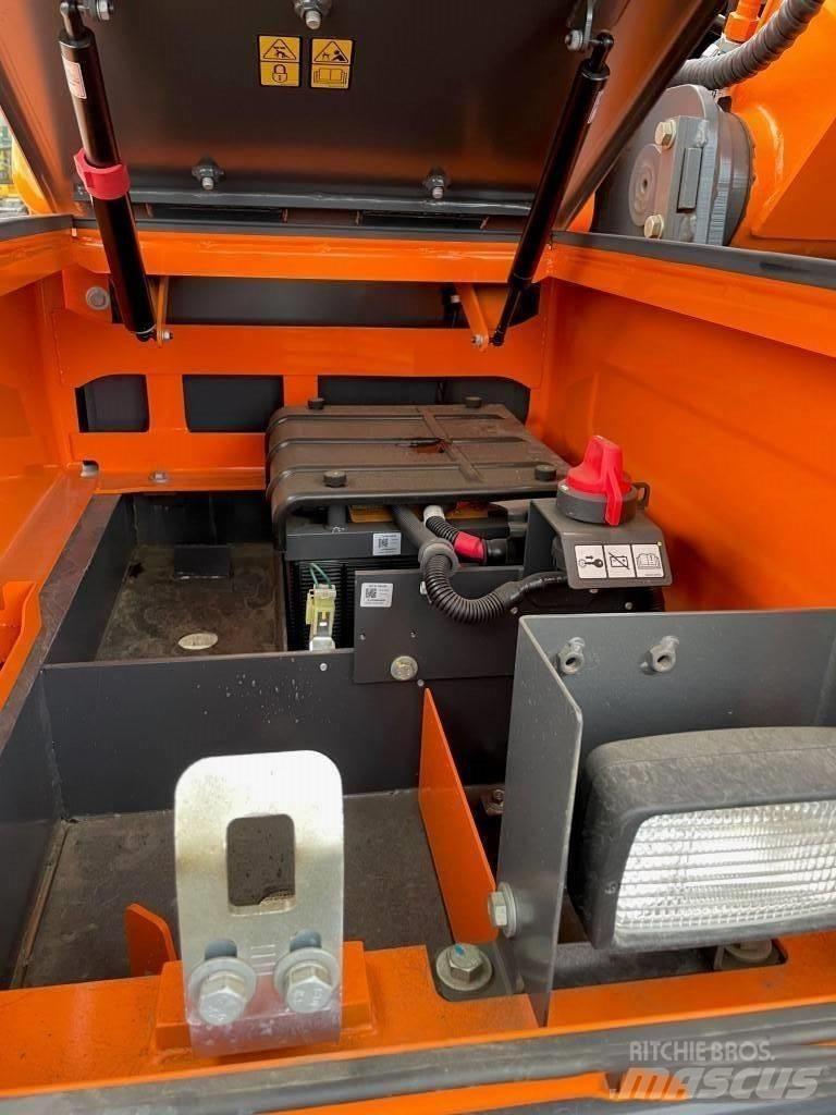 Doosan DX 140 W Excavadoras de ruedas