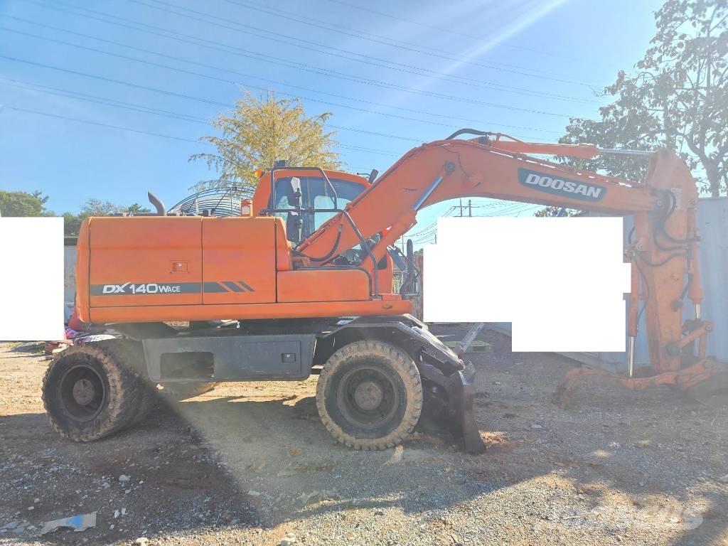 Doosan DX140WACE Excavadoras de ruedas