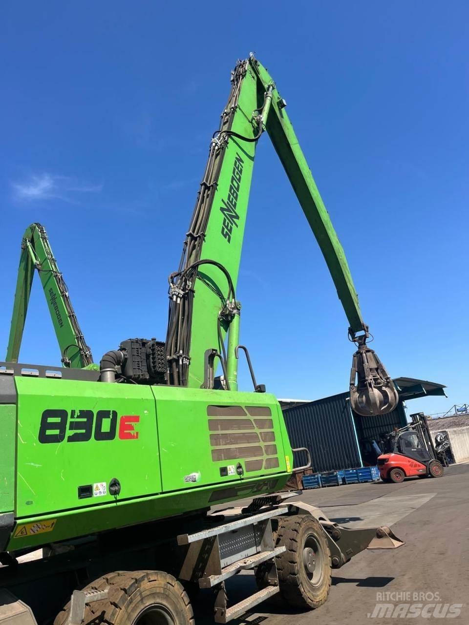 Sennebogen 830E Excavadoras de ruedas