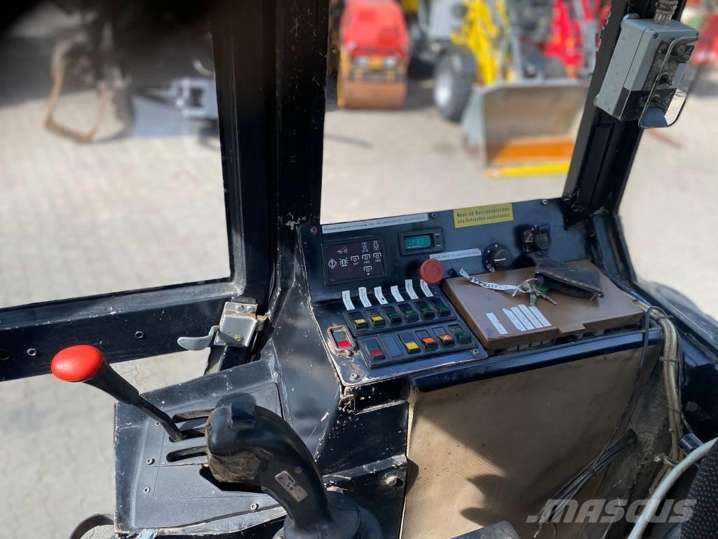 John Deere 6400 Tractor forestal