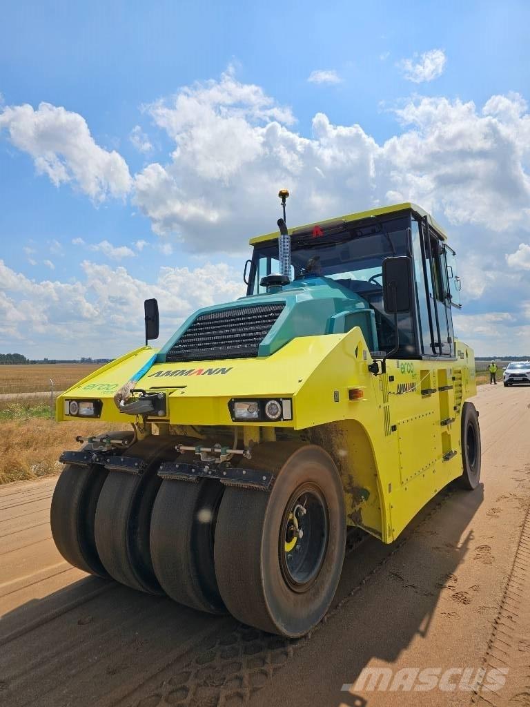 Ammann ART 240 Rodillos sobre neumáticos