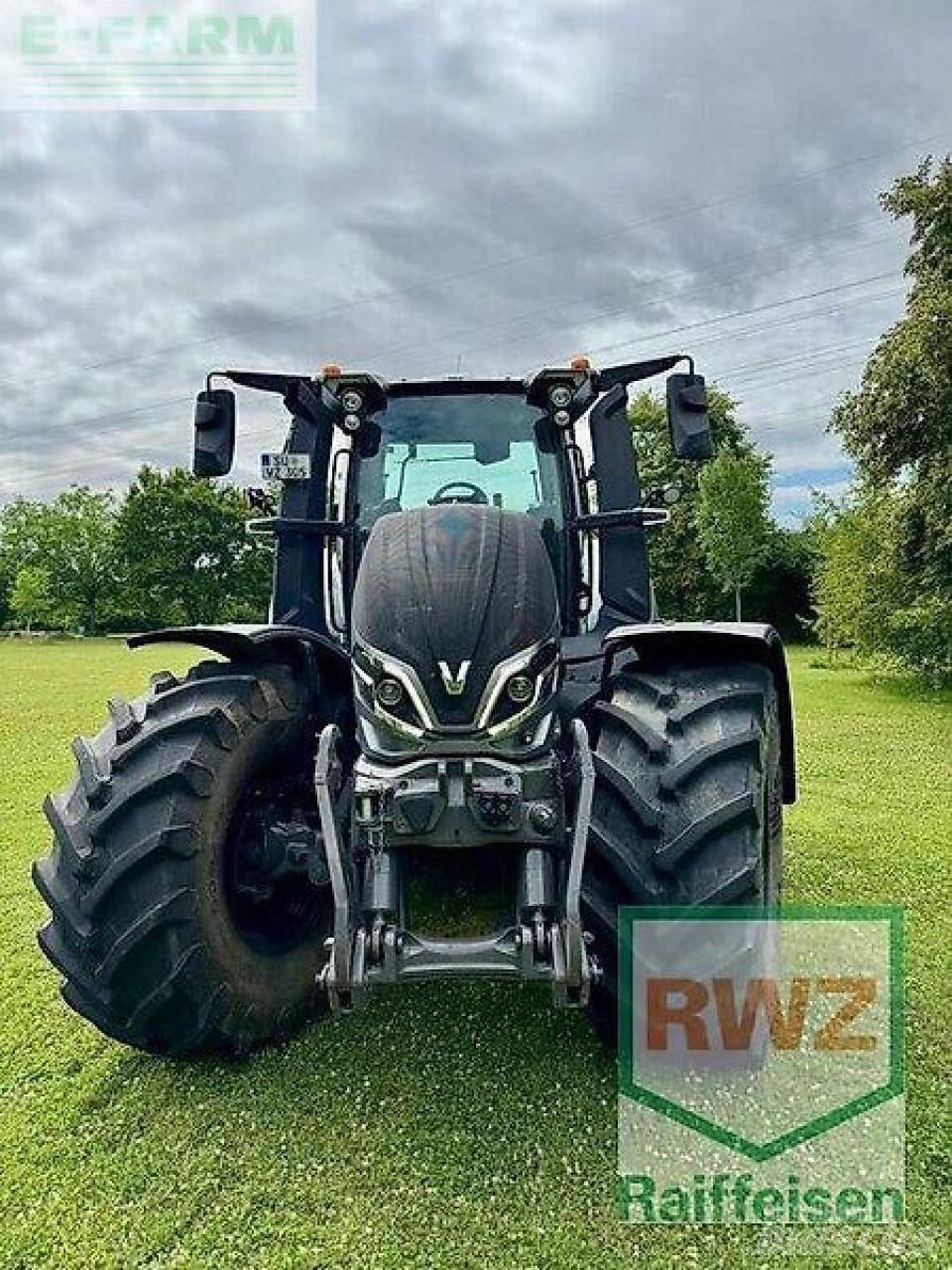 Valtra q305 Tractores