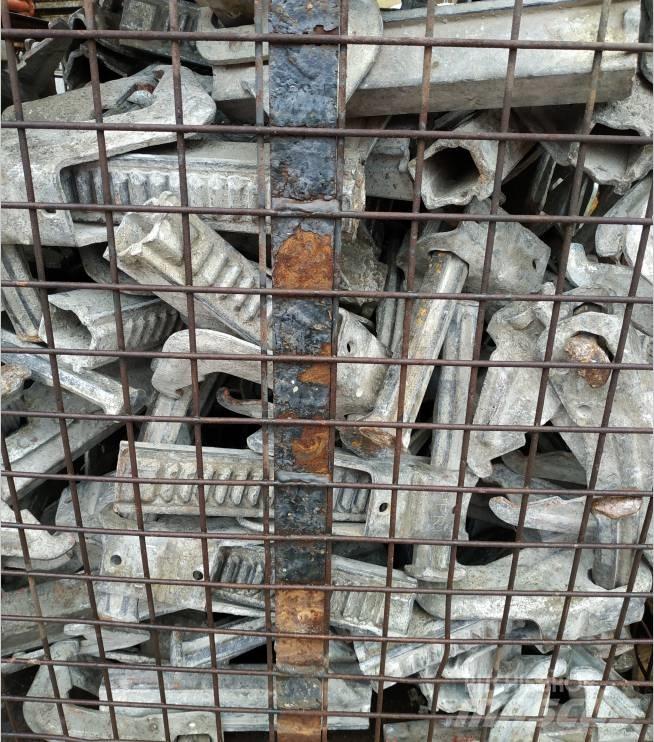 Peri BFD Clamps (Used) Encofrado