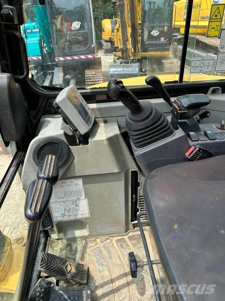CAT 303.5E2 Mini excavadoras < 7t