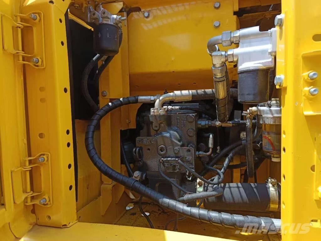 Komatsu PC 130-8 Excavadoras de cadenas