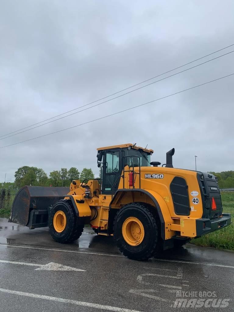 Hyundai HL 960 Cargadoras sobre ruedas