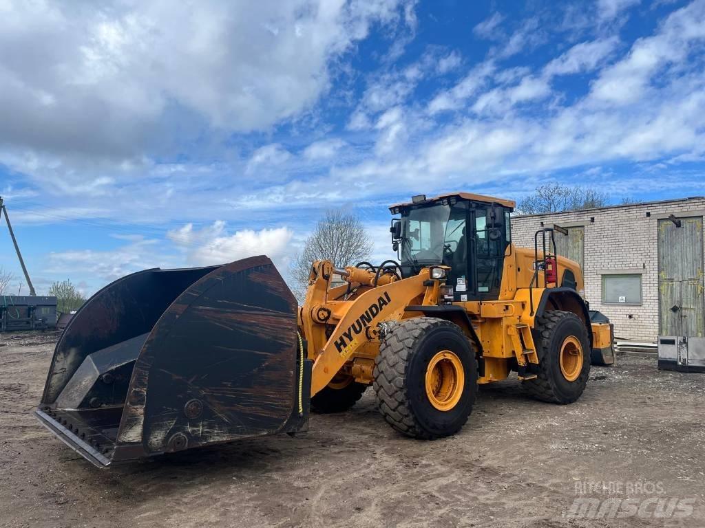 Hyundai HL 960 Cargadoras sobre ruedas