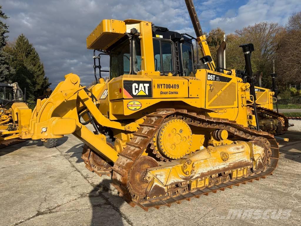 CAT D 6 T XLVP Buldozer sobre oruga