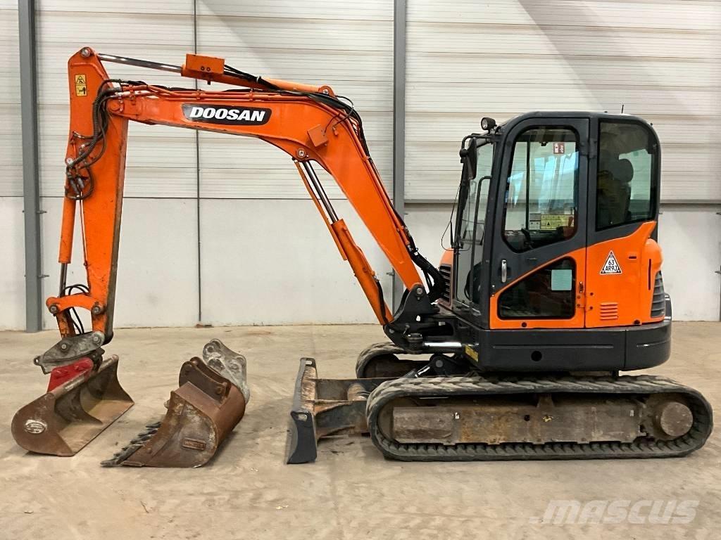 Doosan DX 63-3 Mini excavadoras < 7t
