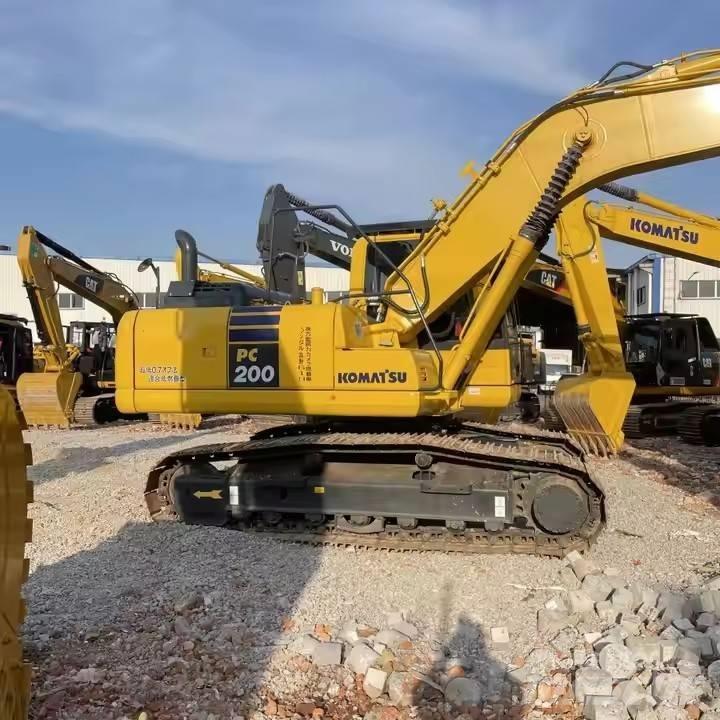Komatsu PC 200-8 Excavadoras de cadenas