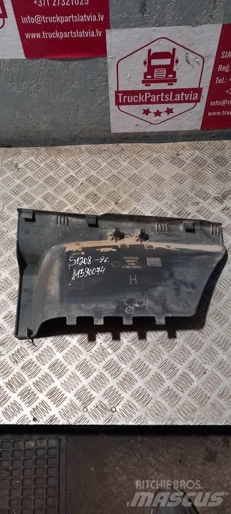 Scania 94 D. 1390074 Cabinas e interior