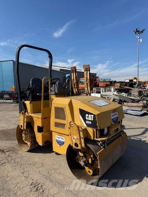 CAT CB 24 Rodillos de doble tambor