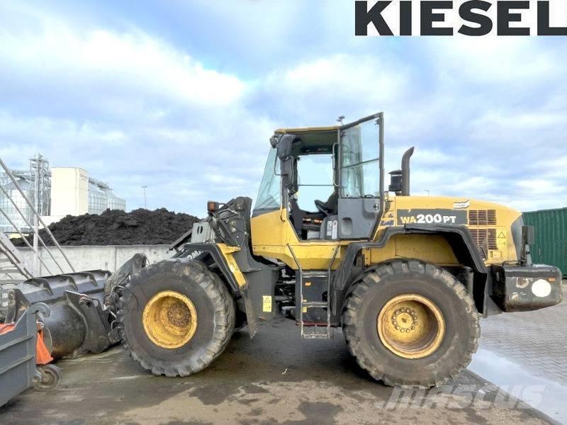 Komatsu WA 200 PT-5 Cargadoras sobre ruedas
