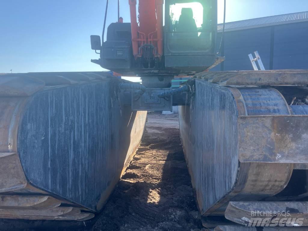 Hitachi ZX 130LCN Excavadoras anfibio