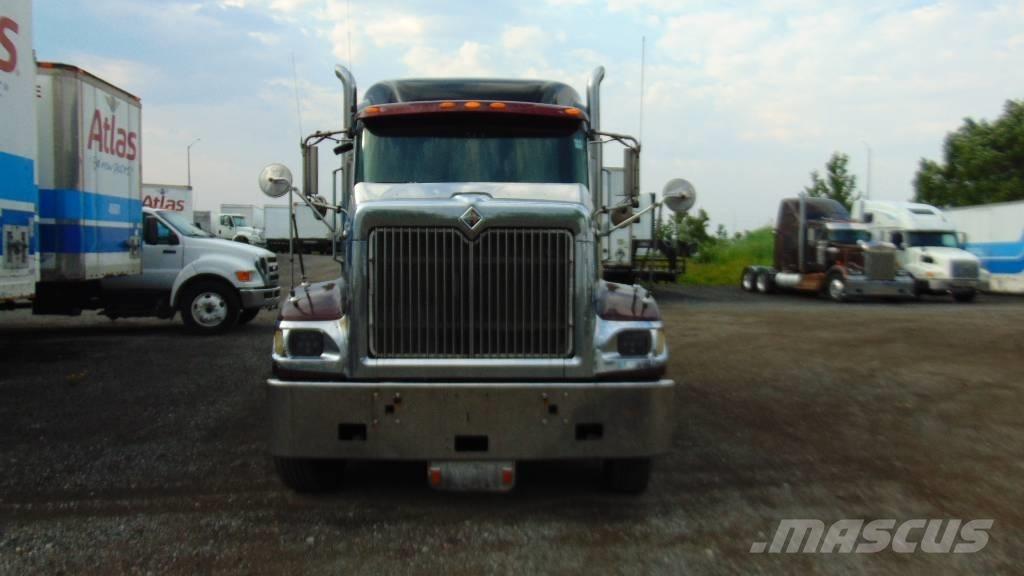 International 9900 i Cabezas tractoras