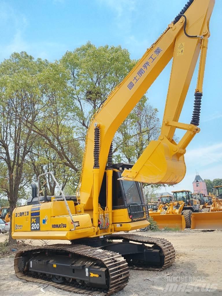Komatsu PC 200-8 Excavadoras de cadenas