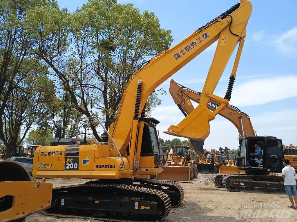 Komatsu PC 200-8 Excavadoras de cadenas