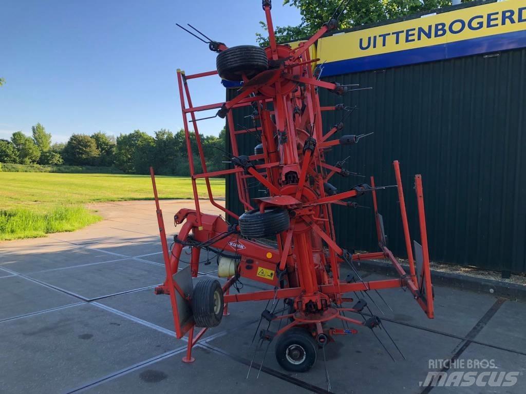 Kuhn GF 8501 M H O Rastrillos y henificadores