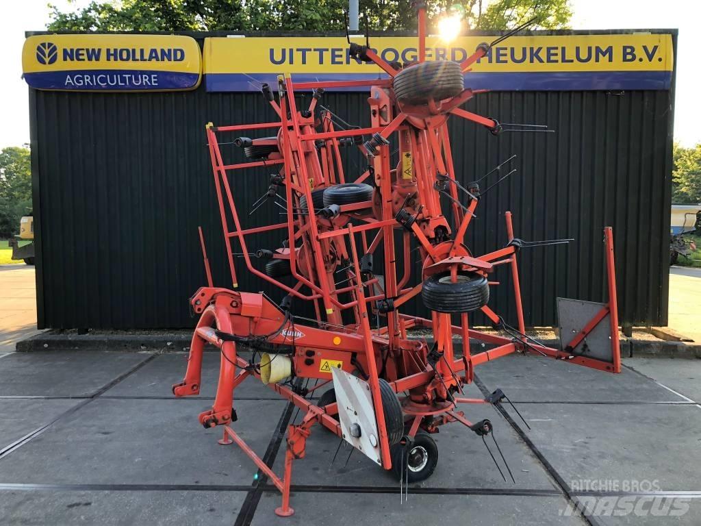 Kuhn GF 8501 M H O Rastrillos y henificadores