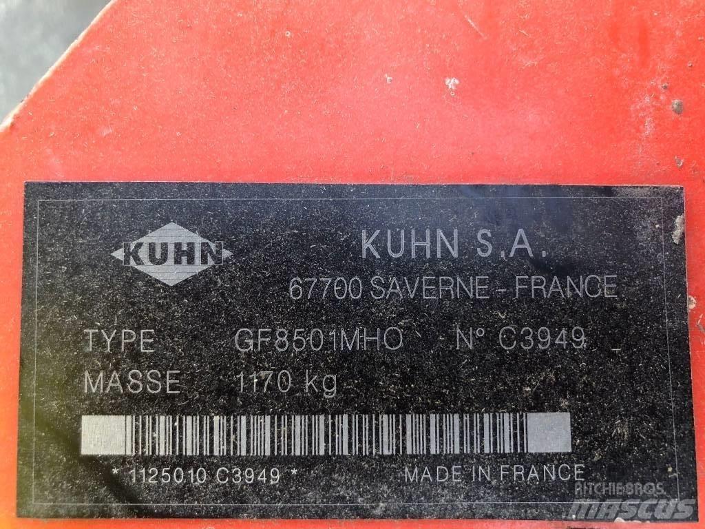 Kuhn GF 8501 M H O Rastrillos y henificadores
