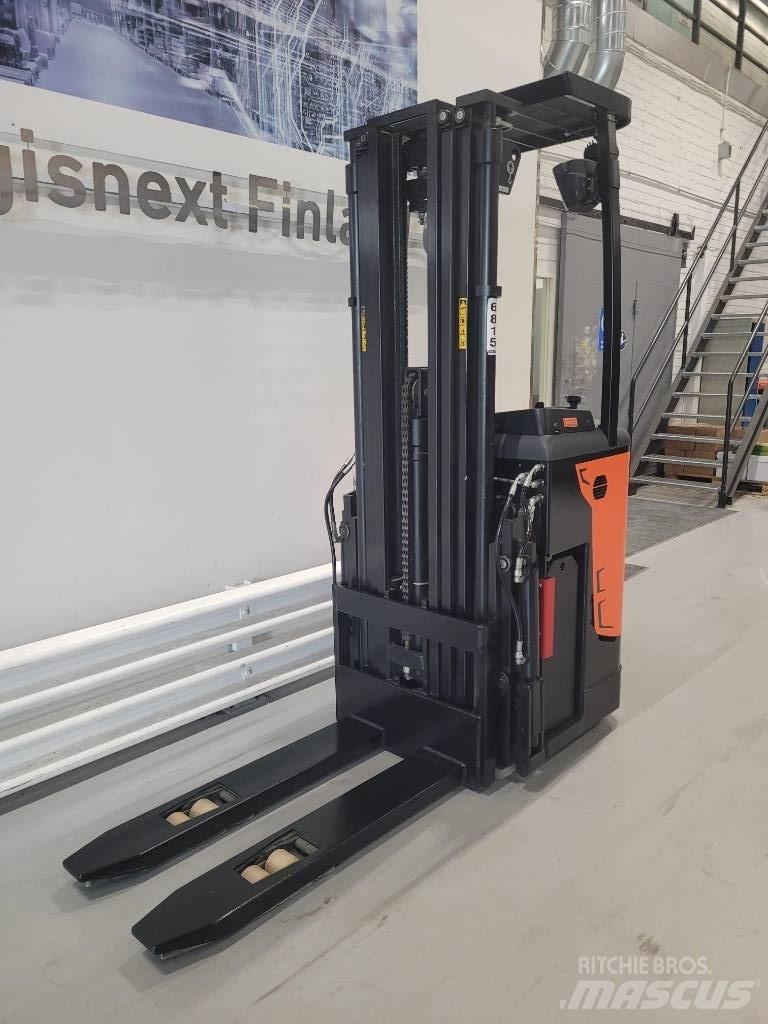 Rocla SST 16 ACI Apiladores eléctricos autopropulsados
