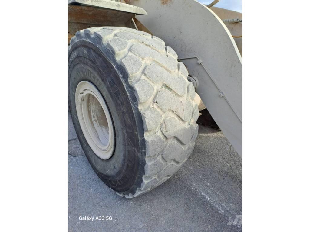 CAT 972 K Cargadoras sobre ruedas