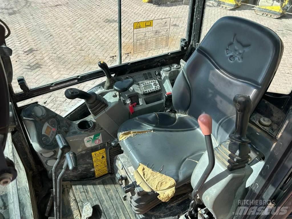 Bobcat E27 Mini excavadoras < 7t