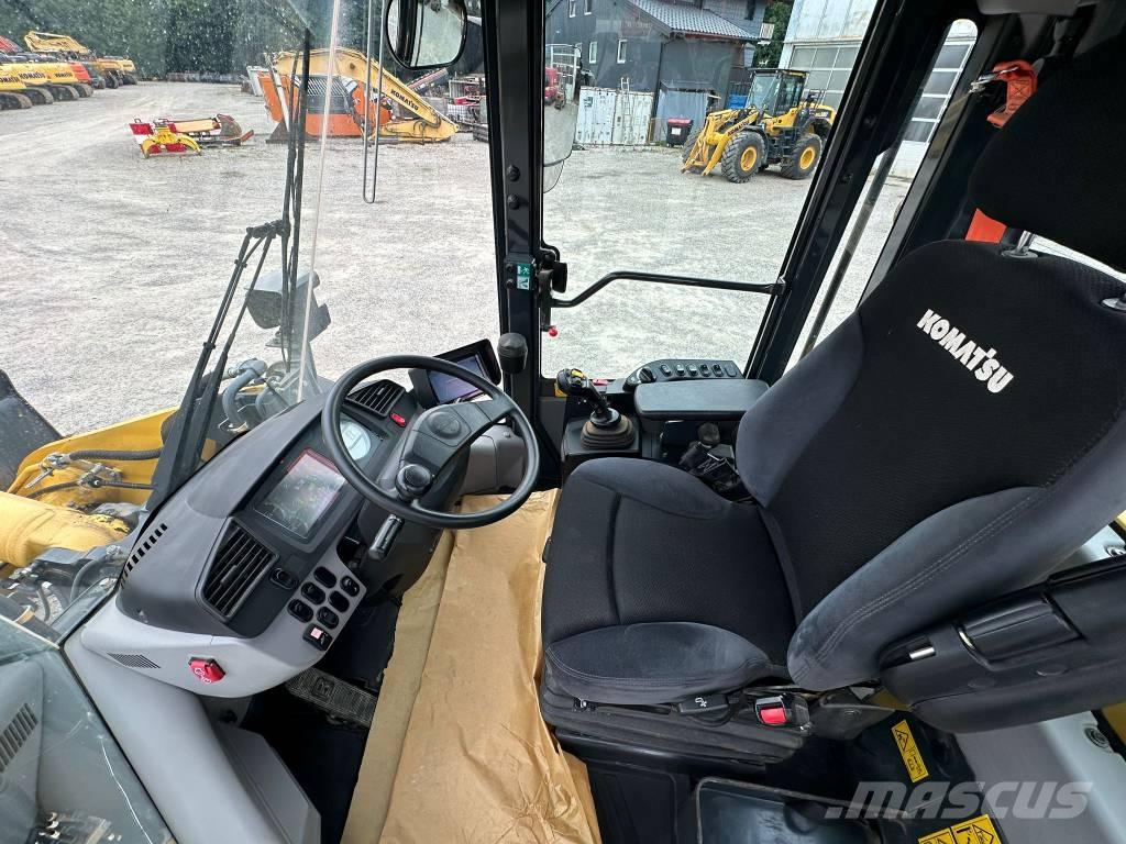 Komatsu WA 270-8 Cargadoras sobre ruedas