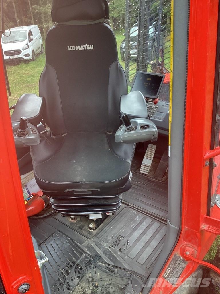 Komatsu 845 Autocargadoras