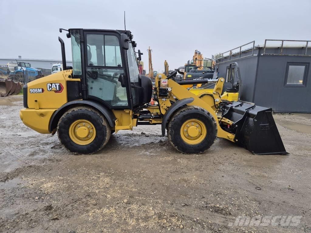 CAT 906M Cargadoras sobre ruedas