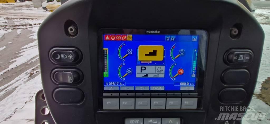 Komatsu D 61 PX -24 Buldozer sobre oruga