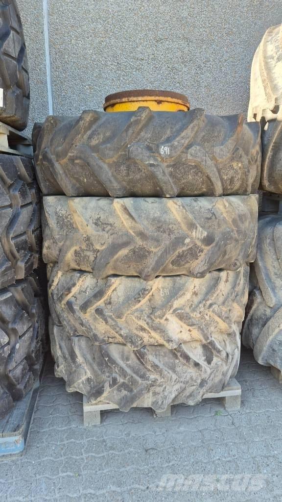  Tvillingehjul R25 Neumáticos, ruedas y llantas