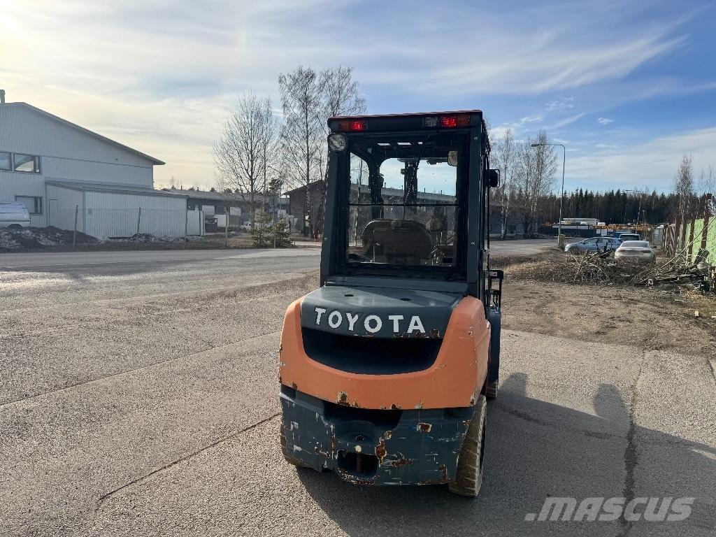 Toyota 02-8 FDF 30 Carretillas diesel