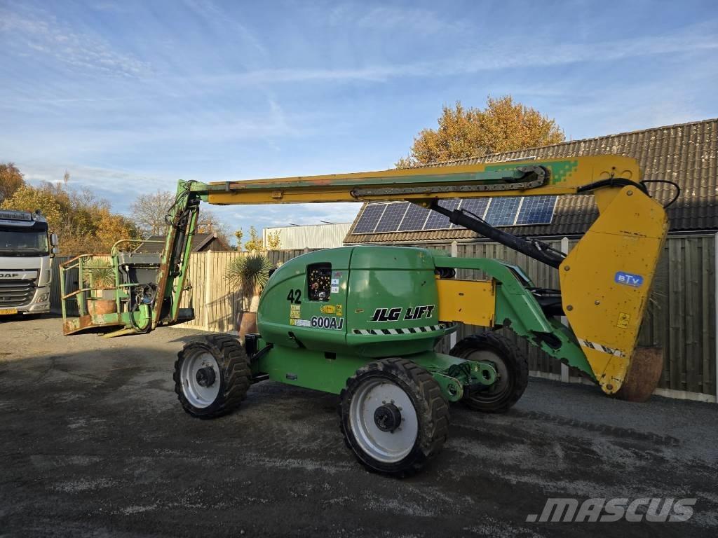 JLG 600 AJ Plataforma de trabajo articulada