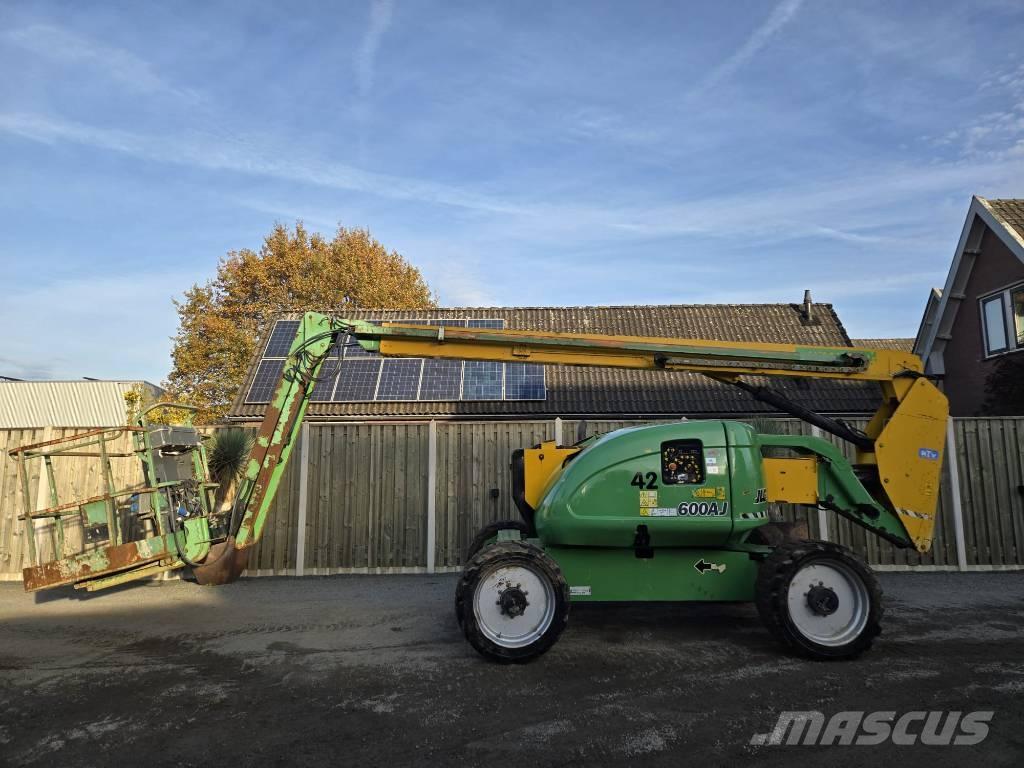 JLG 600 AJ Plataforma de trabajo articulada