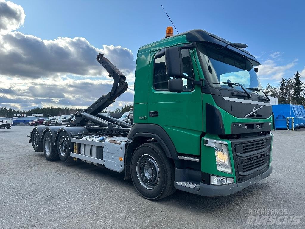 Volvo FM 420 8x2/4 Camiones polibrazo