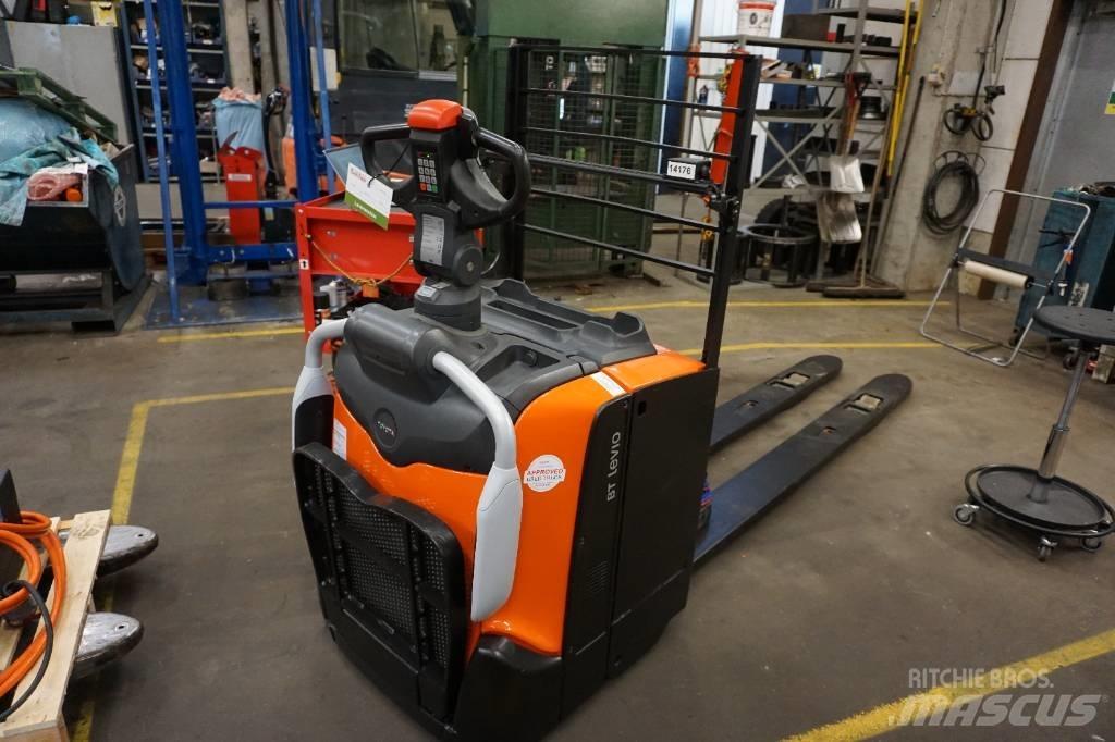 Toyota LPE250 Transpaletas Eléctricas con plataforma