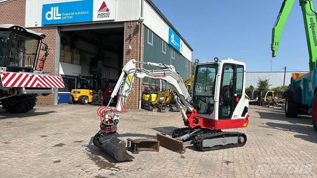 Takeuchi TB225 Mini excavadoras < 7t