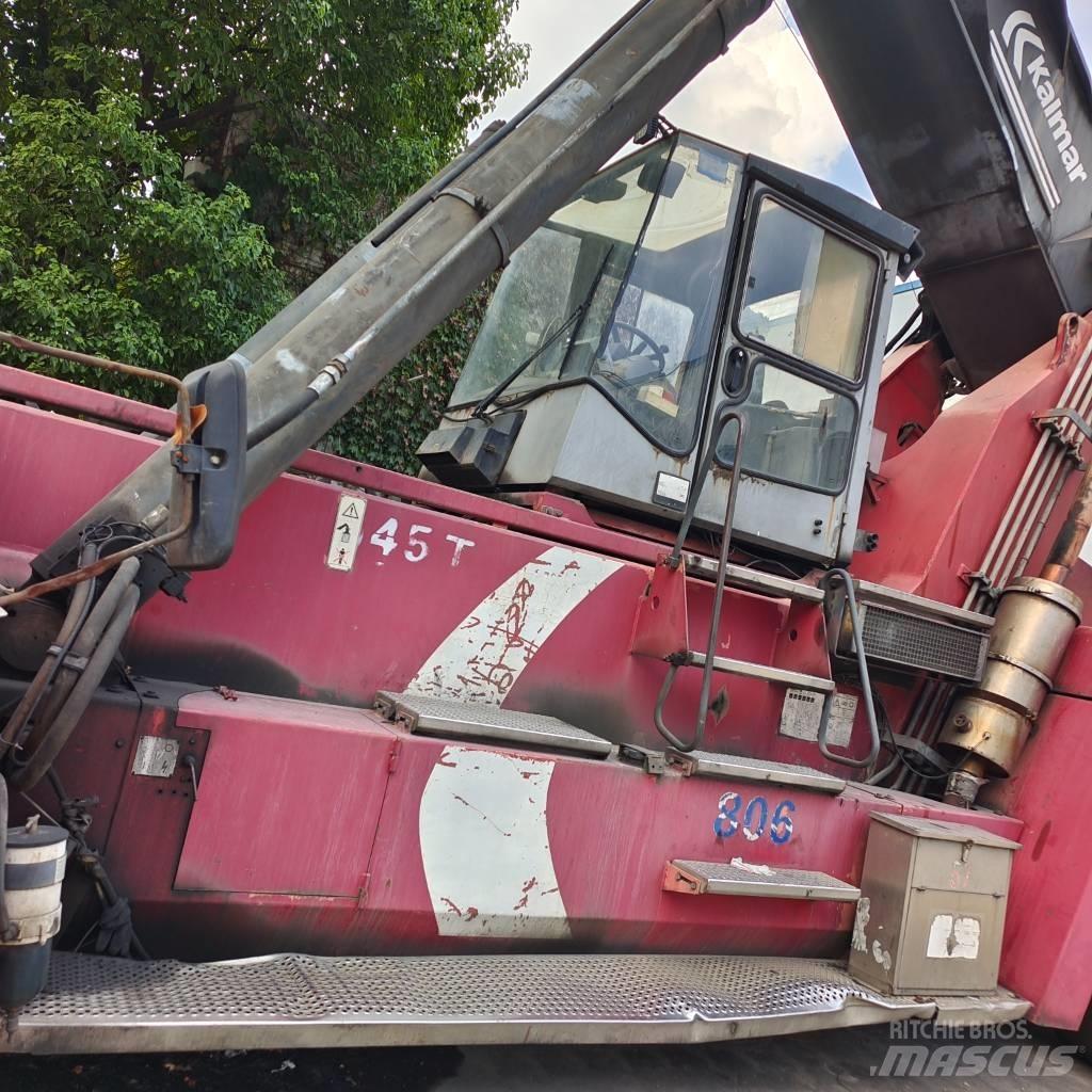 Kalmar DRF450 Manipulador de contenedores