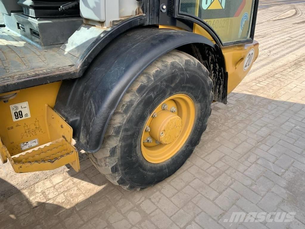 CAT 906 Cargadoras sobre ruedas