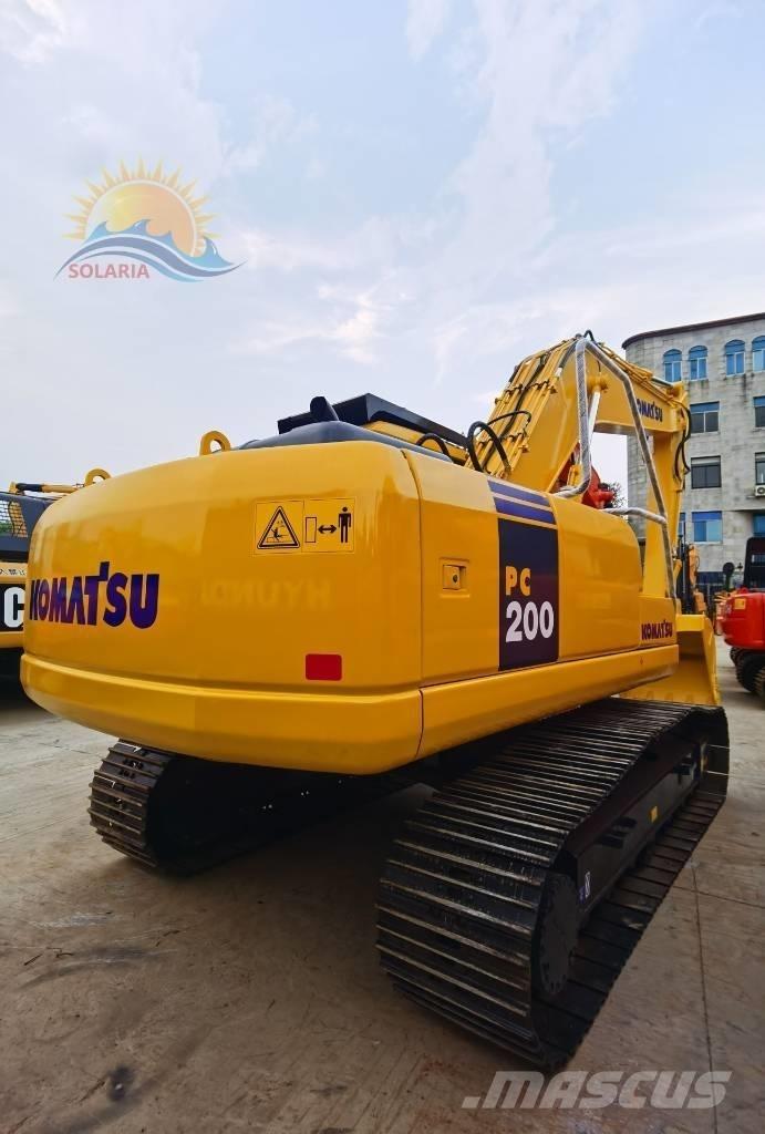 Komatsu PC 200-8 Excavadoras de cadenas