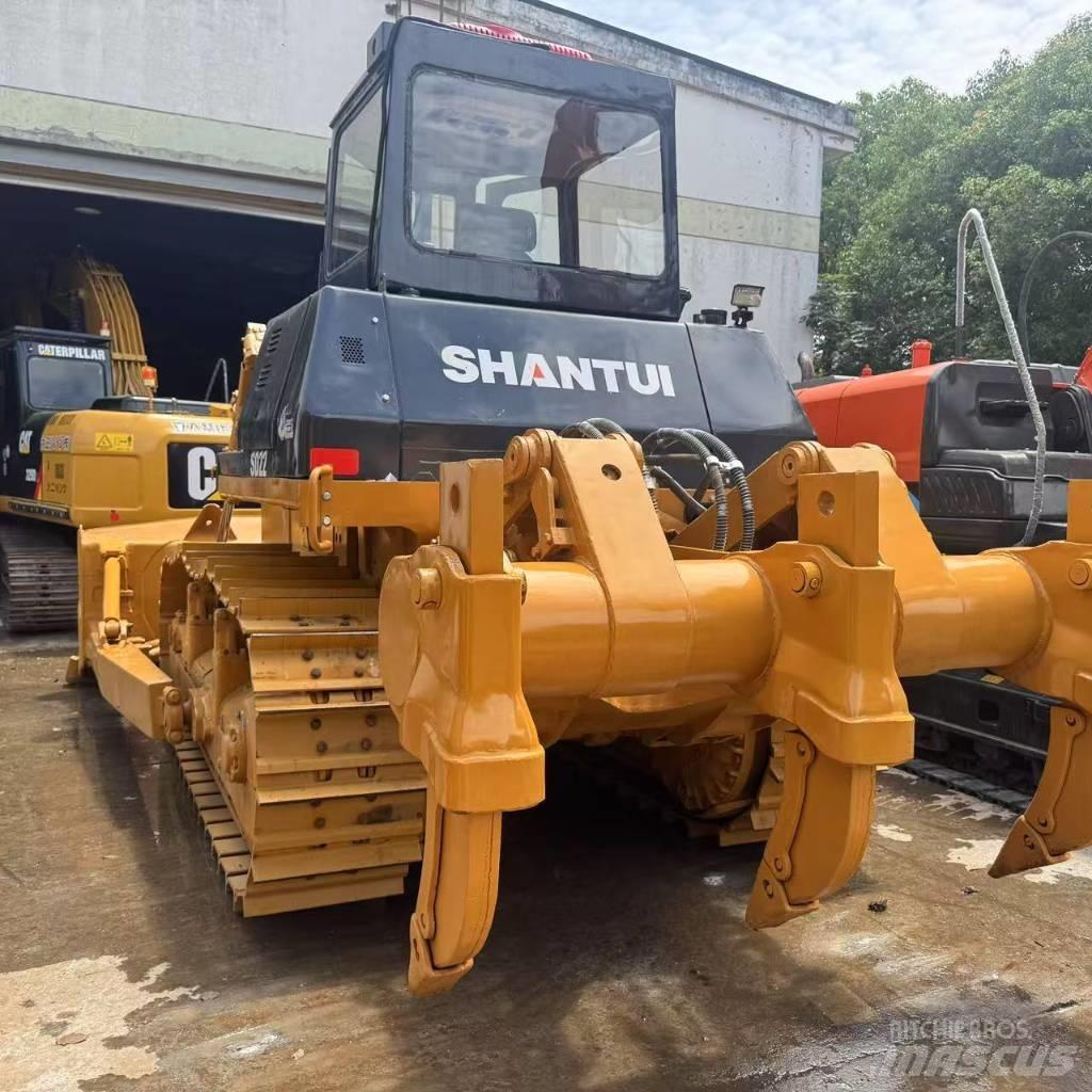 Shantui SD 22 Buldozer sobre oruga