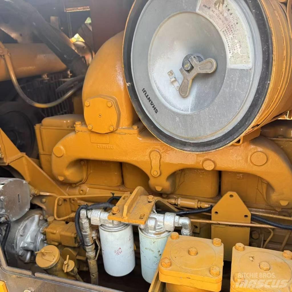 Shantui SD 22 Buldozer sobre oruga