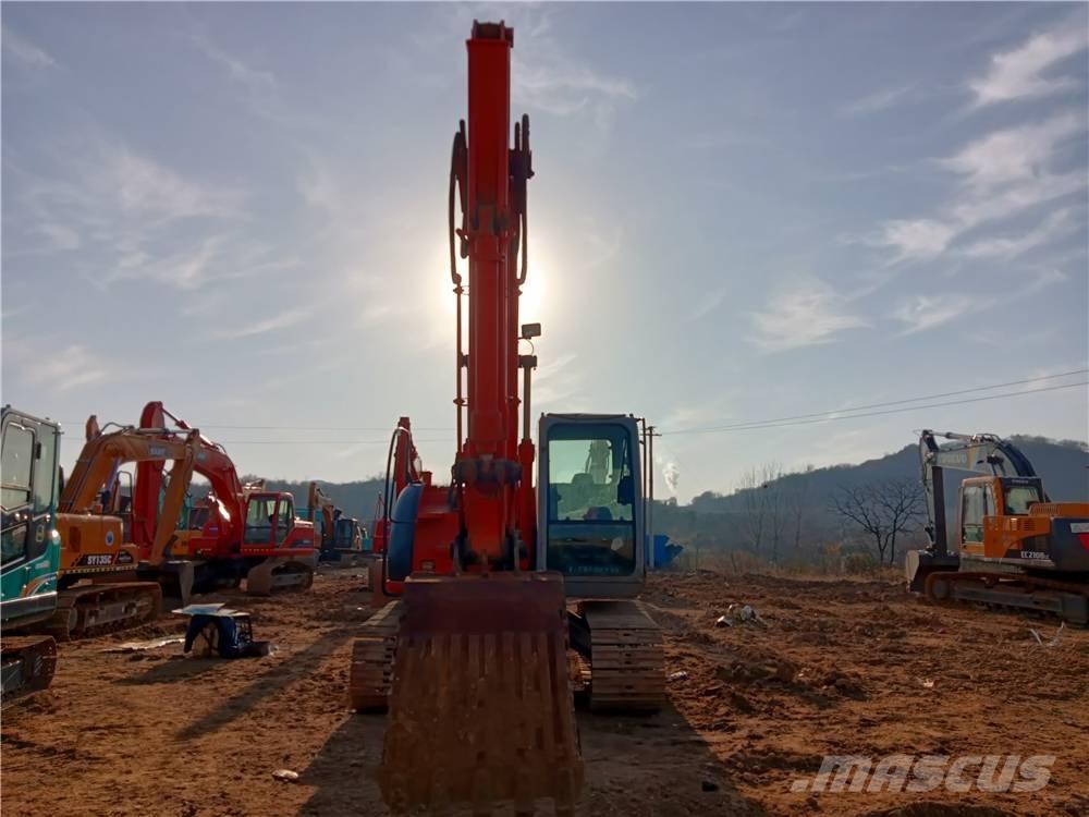 Hitachi ZX135US Excavadoras de cadenas