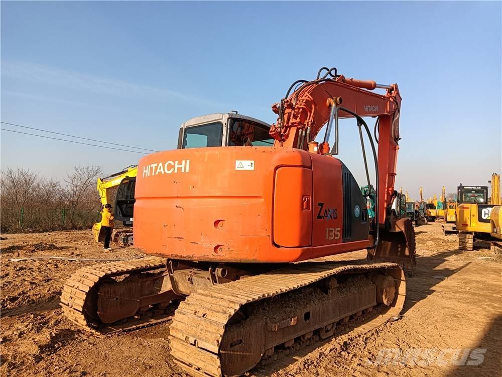 Hitachi ZX135US Excavadoras de cadenas