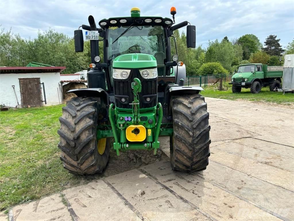 John Deere 6215 R Tractores