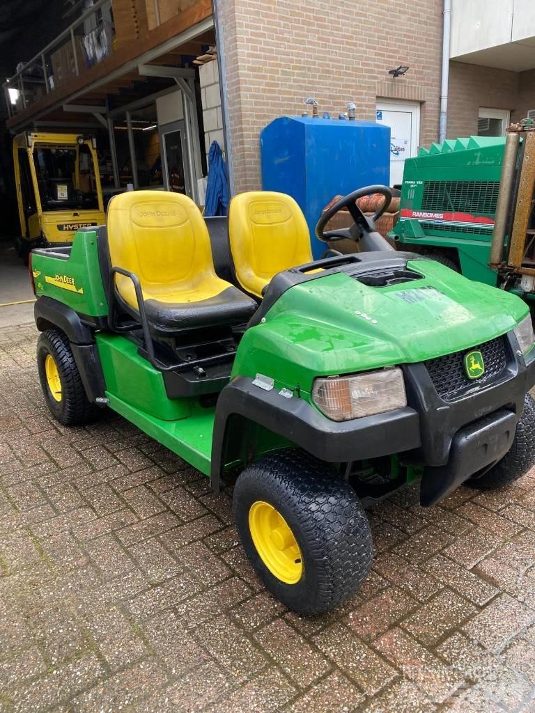 John Deere Gator CX Maquinaria para servicios públicos