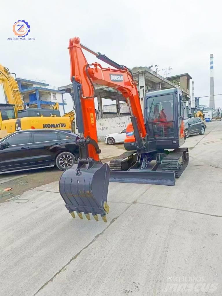 Doosan DX 55 Mini excavadoras < 7t