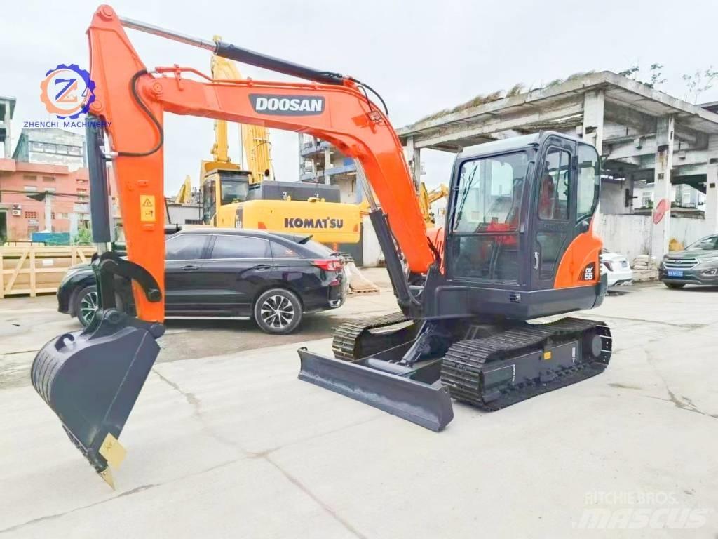 Doosan DX 55 Mini excavadoras < 7t