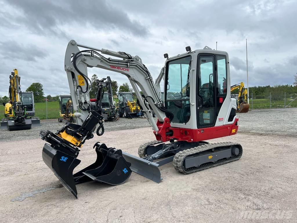 Takeuchi TB225 Mini excavadoras < 7t